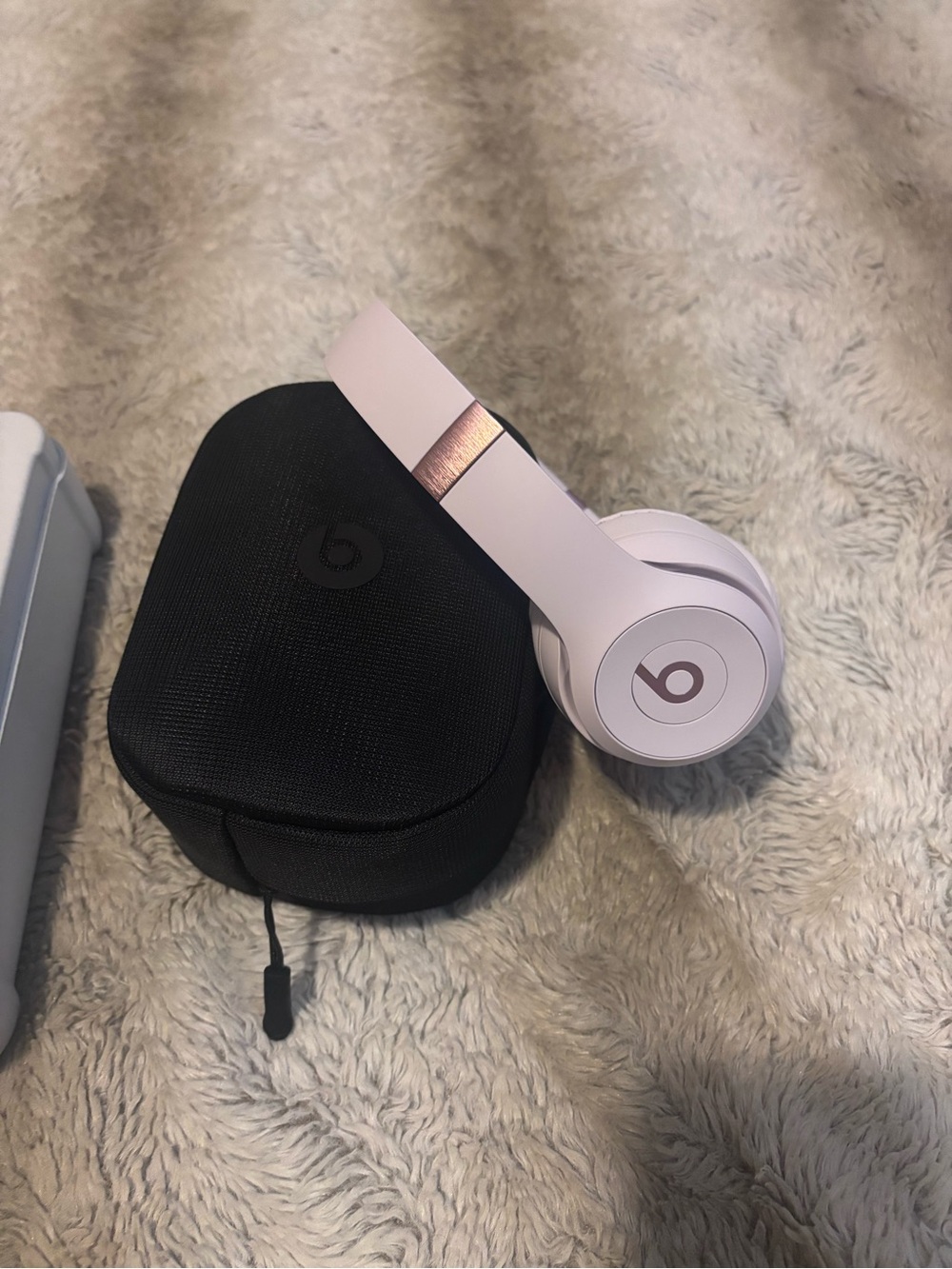 Beats Solo 4 - Cloud Pink